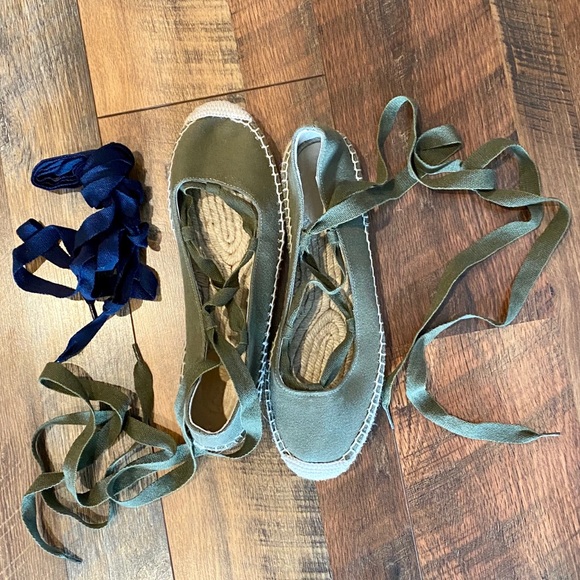 J.CREW Lace Up Espadrilles - Size 9 - Picture 3 of 7